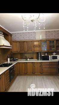 Дом 200м², 2-этажный, посуточно,