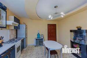 Дом 134м², 2-этажный, на длительный срок,