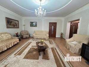 Коттедж 393м², 2-этажный, участок 11 сот.