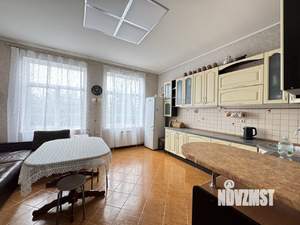 Дом 198м², 1-этажный, участок 4 сот.