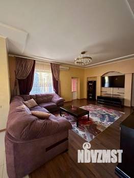 Дом 326м², 2-этажный, участок 10 сот.