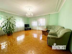 Дом 300м², 2-этажный, участок 8 сот.