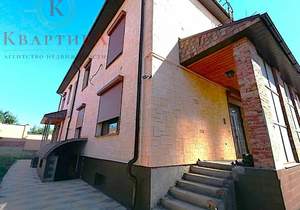 Дом 709м², 3-этажный, участок 10 сот.