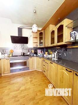 Коттедж 308м², 2-этажный, участок 9 сот.