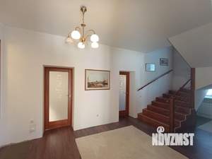 Дом 180м², 2-этажный, участок 5 сот.