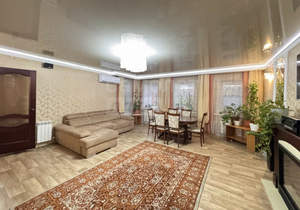 Дом 291м², 2-этажный, участок 5 сот.