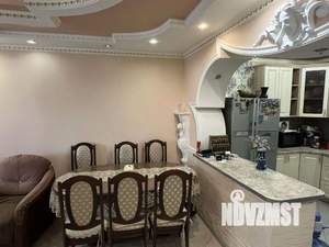 Дом 300м², 2-этажный, участок 3 сот.