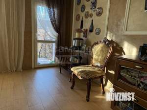 Дом 358м², 3-этажный, участок 9 сот.