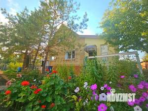 Дом 296м², 2-этажный, участок 6 сот.