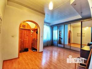 Таунхаус 289м², 2-этажный, участок 5 сот.