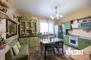 Дом 138м², 2-этажный, участок 5 сот.