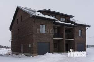 Таунхаус 265м², 2-этажный, участок 4 сот.