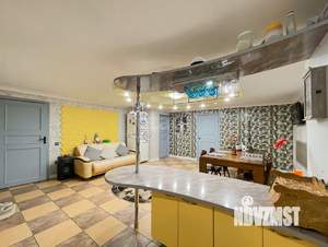 Таунхаус 410м², 4-этажный, участок 5 сот.