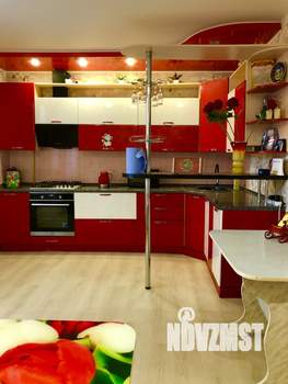 Коттедж 115м², 2-этажный, участок 10 сот.