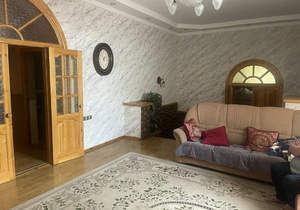 Дом 281м², 2-этажный, участок 3 сот.