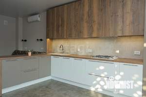 Таунхаус 174м², 3-этажный, участок 3 сот.