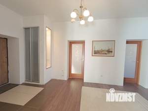 Дом 180м², 2-этажный, участок 5 сот.