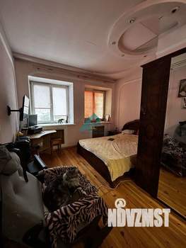 Дом 287м², 3-этажный, участок 5 сот.