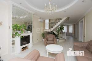 Дом 246м², 3-этажный, участок 5 сот.