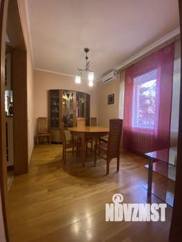 Коттедж 297м², 2-этажный, участок 10 сот.