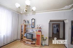 Дом 241м², 3-этажный, участок 10 сот.