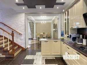 Дом 205м², 3-этажный, участок 5 сот.