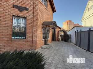 Дом 358м², 3-этажный, участок 9 сот.