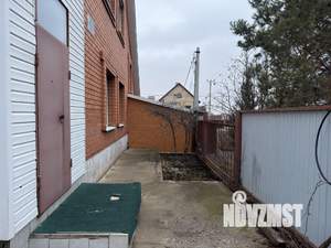 Дом 244м², 3-этажный, участок 9 сот.