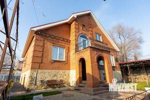 Дом 344м², 2-этажный, участок 10 сот.