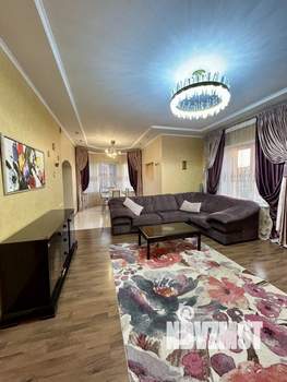 Дом 326м², 2-этажный, участок 10 сот.