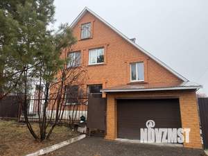 Дом 244м², 3-этажный, участок 9 сот.