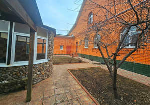 Дом 402м², 2-этажный, участок 5 сот.