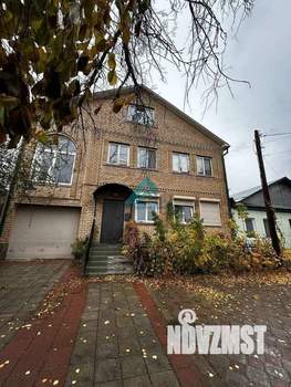 Дом 287м², 3-этажный, участок 5 сот.