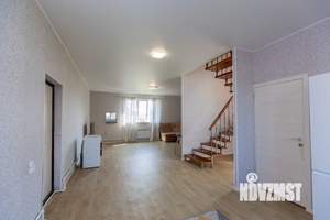 Дом 151м², 2-этажный, участок 10 сот.