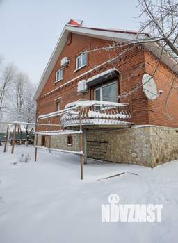 Дом 244м&sup2;, 2-этажный, участок 10 сот.  