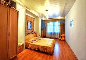 Дом 289м², 2-этажный, участок 5 сот.  