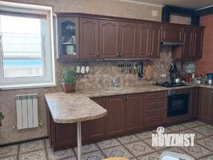 Дом 215м², 2-этажный, участок 10 сот.  
