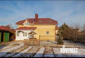 Дом 272м², 2-этажный, участок 10 сот.  