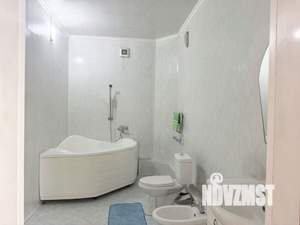 Таунхаус 320м², 3-этажный, участок 5 сот.  