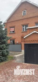 Коттедж 350м², 2-этажный, участок 10 сот.  