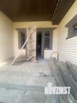 Коттедж 220м&sup2;, 2-этажный, участок 8 сот.  