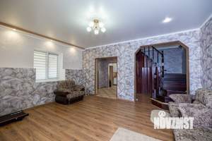 Дом 240м², 2-этажный, участок 10 сот.  