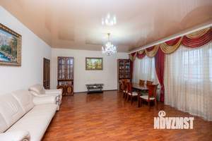 Дом 320м², 2-этажный, участок 609 сот.  