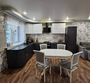 Дом 106м&sup2;, 2-этажный, участок 3 сот.  