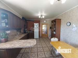 Дом 215м², 2-этажный, участок 10 сот.  