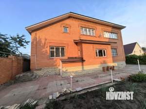 Коттедж 650м², 2-этажный, участок 9 сот.  