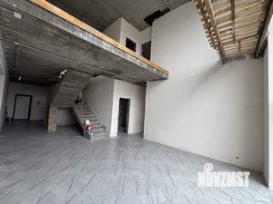 Дом 347м&sup2;, 2-этажный, участок 9 сот.  