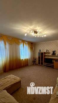 Дом 318м², 3-этажный, участок 4 сот.  