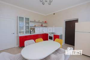Дом 175м², 2-этажный, участок 7 сот.  