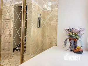 Таунхаус 246м², 3-этажный, участок 1 сот.  